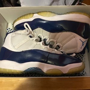 Air Jordan 11
